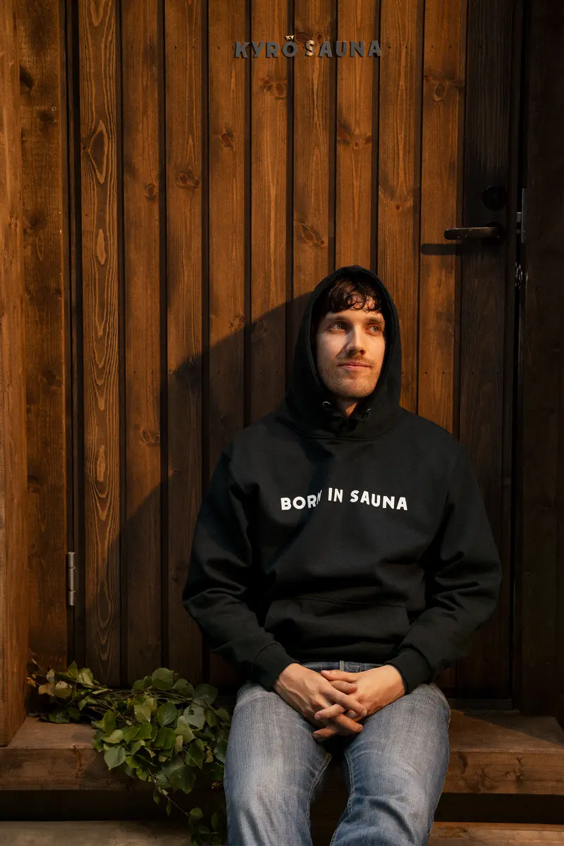 Born in Sauna -huppari