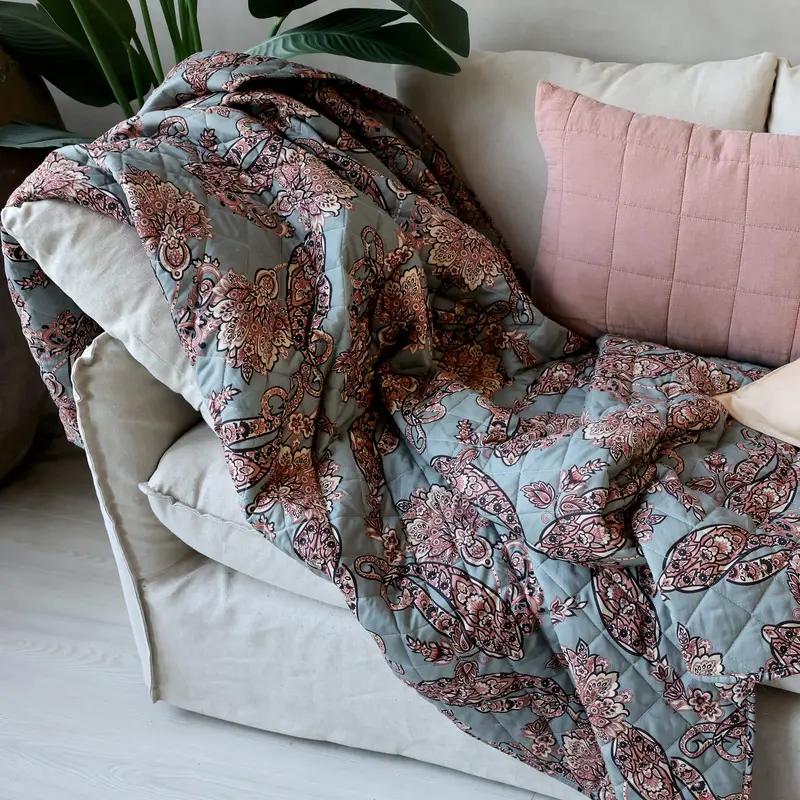Chic Antique Aix peitto paisley kuviolla 180*130cm, opal/taupe