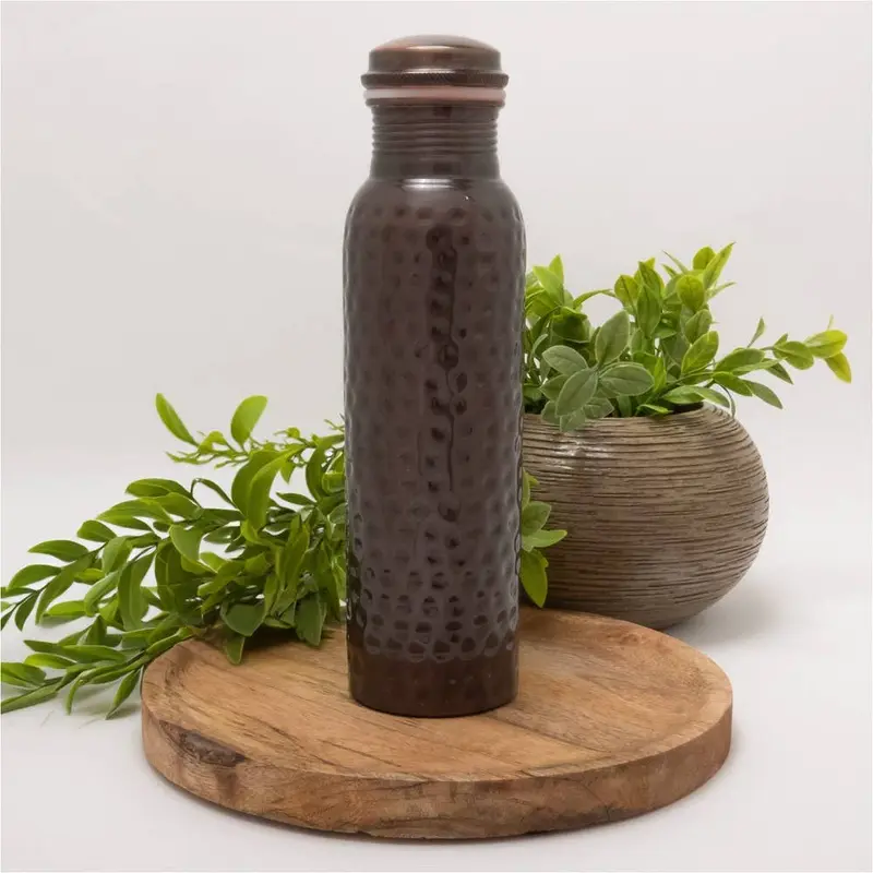 Käsintehty kuparipullo 950 ml – vasaroitu