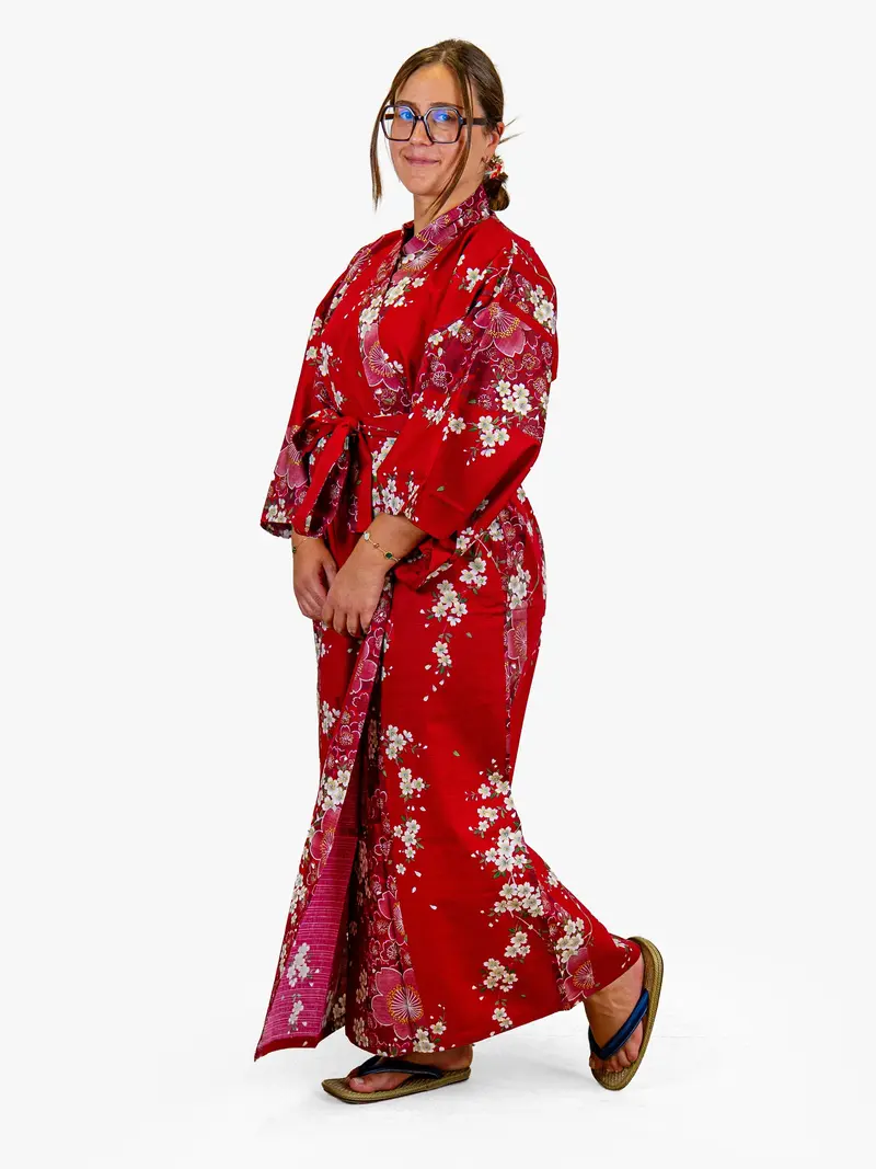 Naisten Japanilainen Kimono – Punainen Sakura