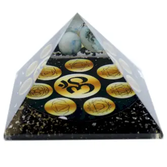 Orgoniitti Pyrmidi Midnight Om Chakra